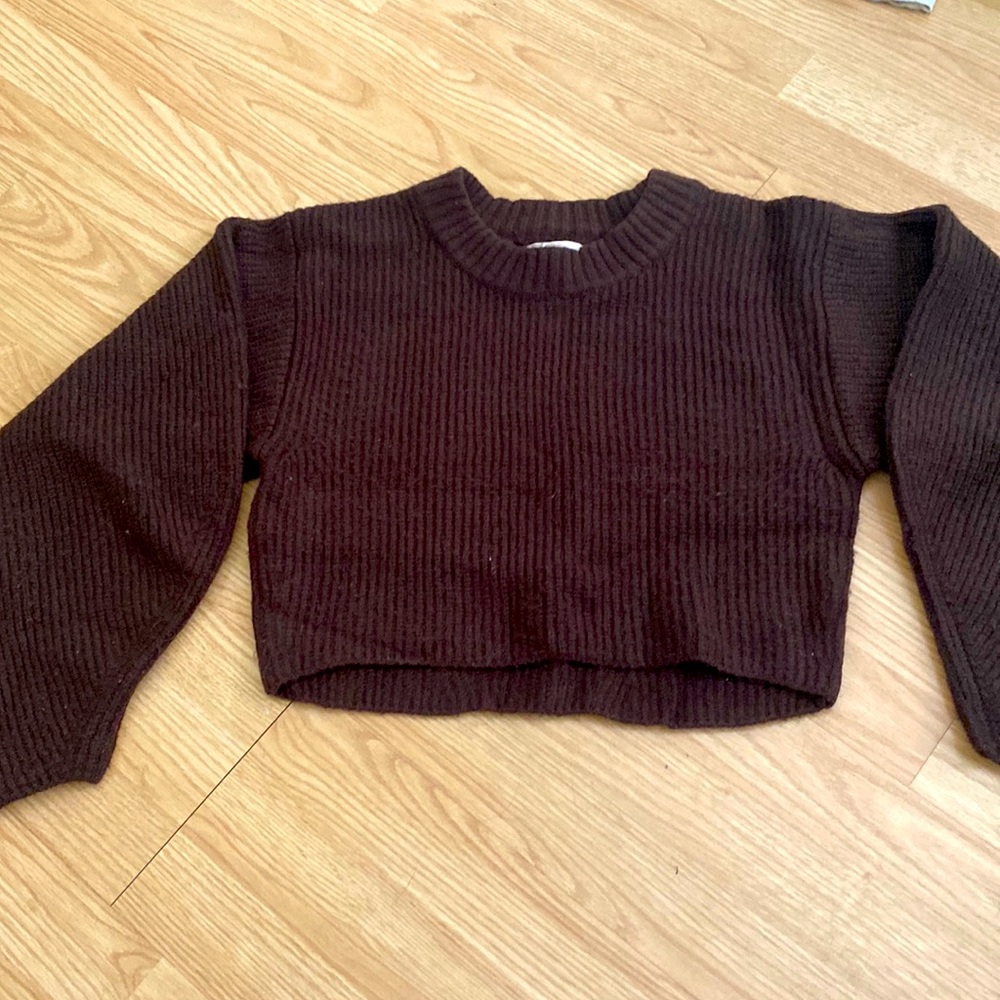 Cropped sweater